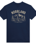Grafiskt naturmotiv med norrländska fjäll och skog i retrostil