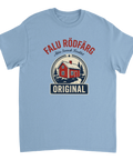Falu Rödfärg Original tryck med röd stuga, granar och text på ljusblå t-shirt.