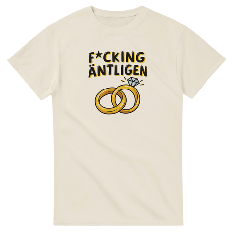 T-shirt med förlovningsringar och texten F*cking äntligen