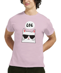 Tecknad vit katt med solglasögon och "LOL" i pratbubbla på ljusrosa t-shirt.