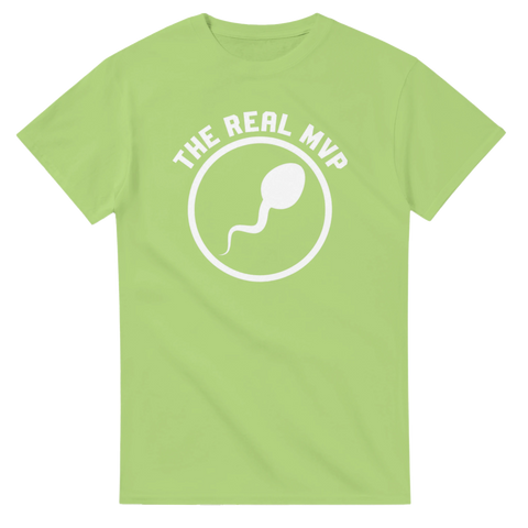 Rolig t-shirt med vinnarmotiv och texten The Real MVP på ljusgrön bakgrund
