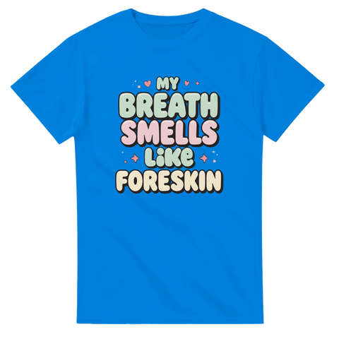 Klarblå t-shirt med humoristisk text i rundad och mjuk stil
