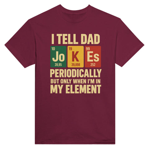 T-shirt med färgade bokstavsrutor och en engelsk ordvits om dad jokes och kemi