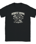 Grafiskt motiv med korsad skiftnyckel och hammare på svart t-shirt