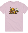 Gullig illustration av bin vid en bikupa med texten Honey I'm Home – grafisk t-shirt