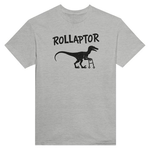 Svart text "ROLLAPTOR" och dinosaurie med rollator på grå t-shirt.
