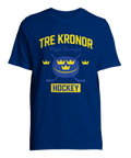 Blå supportertröja med gult Tre Kronor hockey-motiv och text