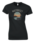 Retro illustration av Masthugget med mås och solnedgång – grafisk t-shirt
