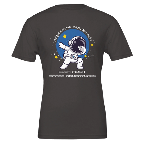 Dabbande astronaut i rymden, texten "Rebooting Civilisation Elon Musk Space Adventures" på grå t-shirt.