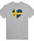 Svensk flagga hjärta på grå t-shirt.