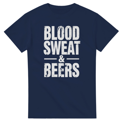 Klassiskt citat-tryck Blood Sweat & Beers i sliten stil – t-shirt för ölälskare