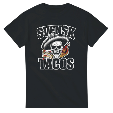 Svart t-shirt med illustrerad dödskalle i sombrero och texten Svensk Tacos