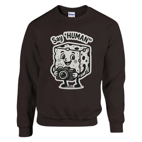 Brun sweatshirt med humoristiskt vintagetryck och texten Say Human