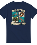 Nostalgiskt tryck med baseballhandske och kojbygge på marinblå t-shirt