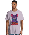 Lila tecknad råtta i hoodie med texten "Street Survivor" på lila oversized ekologisk t-shirt.