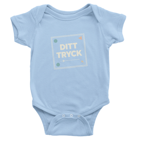 Ljusblå babybody med grafiskt platshållartryck för personlig design