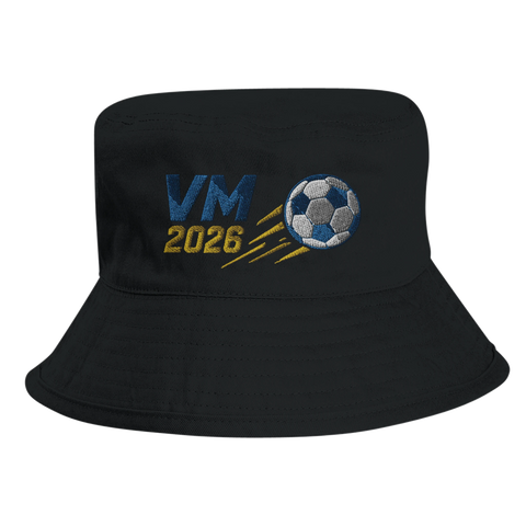 Närbild på gult och blått VM 2026-tryck på en klassisk fiskarhatt