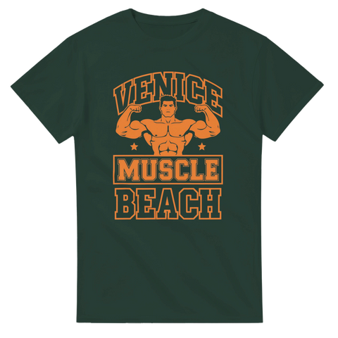 Vintage bodybuilding-motiv med texten Venice Muscle Beach på mörkgrön t-shirt