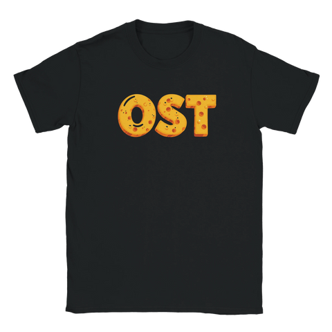 Grafiskt tryck med ordet OST i gul färg med hål – svart t-shirt