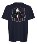 Baksida av t-shirt som visar muterade monsterdetaljer och exponerade ryggrader
