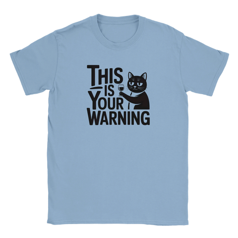 Ljusblå t-shirt med ett kaxigt och minimalistiskt kattryck