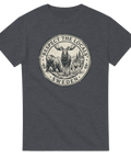 Handritad illustration av svenska rovdjur på mörkgrå t-shirt