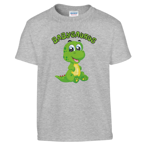 Tecknad grön babysaurus med text "BABYSAURUS" på grå barn-t-shirt.