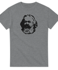 Svartvitt motiv av Karl Marx på en gråmelerad t-shirt