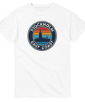 Vit t-shirt med cirkulärt tryck av Stadshuset och texten Stockholm East Coast