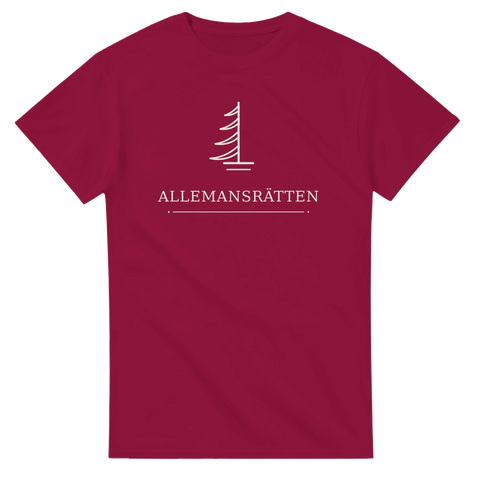 Stiliserad nordisk naturdesign på vinröd tröja – t-shirt med skogsmotiv