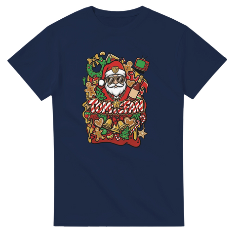 Grafiskt julmotiv med pepparkaksgubbar och klockor på en t-shirt