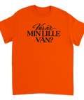 Orange t-shirt med texten ”Var är min lille vän?”.
