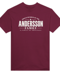 Vinröd t-shirt med texten Andersson – A Family of Originals