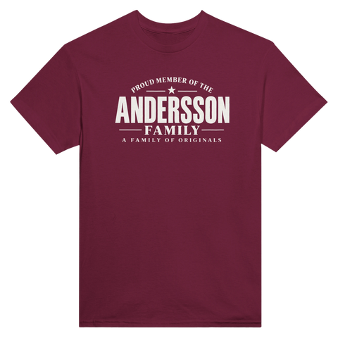 Vinröd t-shirt med texten Andersson – A Family of Originals