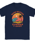 Klassiskt semestermotiv med sol och hav – grafiskt tryck på marinblå t-shirt