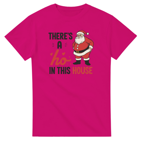 Satiriskt julmotiv med vresig tomte – grafisk t-shirt med attityd