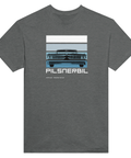 Snyggt bil-emblem och retro ränder på gråmelerad t-shirt – pilsnerbil tryck