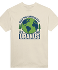 Jorden-motiv "Keep the Earth Clean it's not Uranus" på beige t-shirt, retrostil.