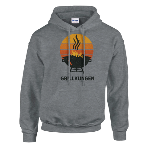 Retro grillmotiv med texten "GRILLKUNGEN" på grå hoodie.