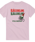 Humoristisk illustration av en tomte på cykel på en ljusrosa t-shirt