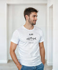 Fiskmotiv t-shirt – lax i svartvit illustration