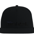 that... escalated." broderad text på svart snapback-keps.