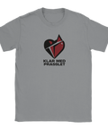 Grå t-shirt med skarpt grafiskt tryck och texten Klar med prasslet