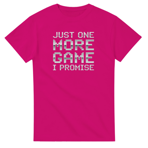 Rosa t-shirt med ett silvrigt pixelmotiv för tv-spelsentusiaster