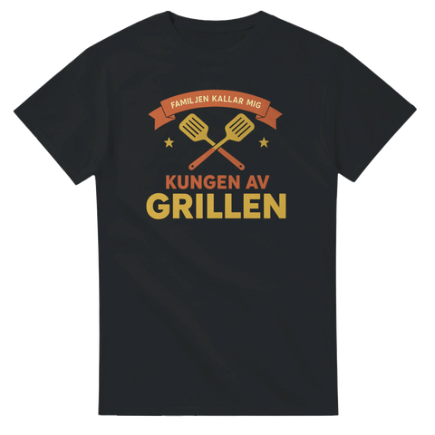 Retro emblem med korslagda grillspadar och texten Kungen av grillen – svart t-shirt