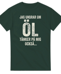 Humoristiskt textmotiv för ölentusiaster på en mörkgrön t-shirt i bomull
