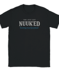 T-shirt med satirisk textdesign om Grönland på svart bakgrund