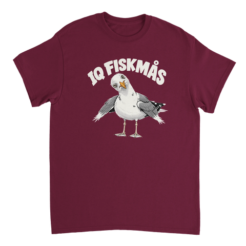 Vinröd t-shirt med en tecknad mås och texten IQ Fiskmås.