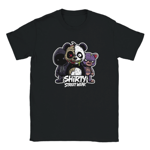 Grafiskt tryck med kaxiga zombie-björnar och Shirty Street Wear logotyp