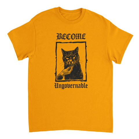 Anarkistisk katt-design med punkig estetik – senapsgul t-shirt